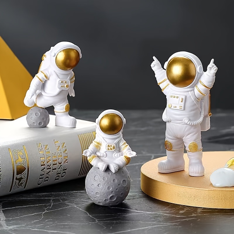 dropship 4pcs Small Creative Astronaut Ornaments; Desktop Ornaments; TV Cabinet Ornaments