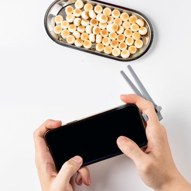 dropship Finger Chopsticks for Gamer Gaming Snack Clips Plastic Chopstick Snack Food Finger Tongs Lazy Artifact Assistant Finger Tool