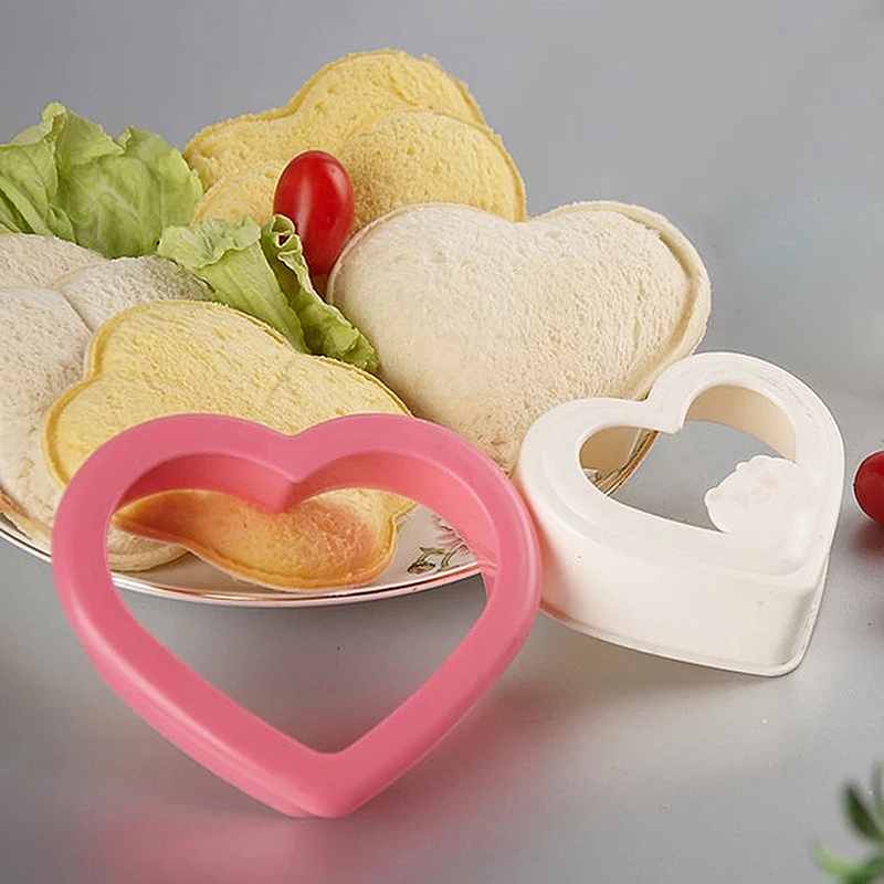dropship 1pc Heart Sandwich Cutter And Sealer, Decruster Bread Sandwich Maker Cutters Make, DIY Pocket Sandwiches Mold Square Shape, Decruster Sandwich Maker For Kids, Family Kitchen Tools