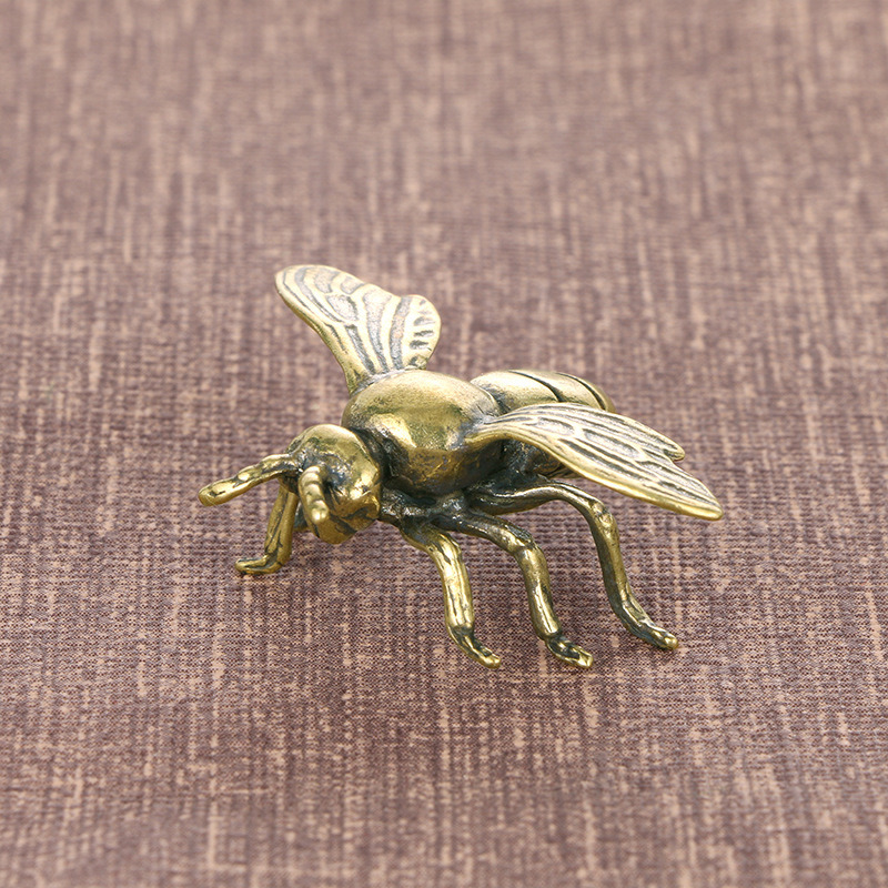 dropship 1pc Bee Figurines, Creative Decorative Bee Statues Bee Desktop Ornament For Rustic Office Home Decor