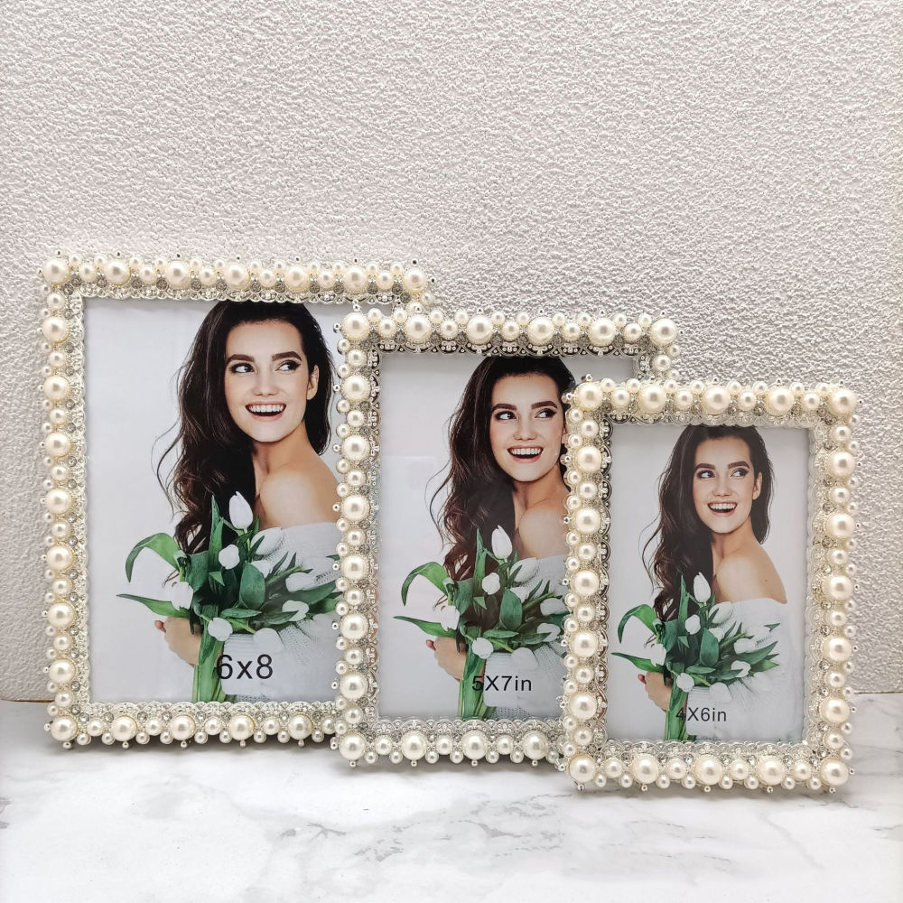 dropship High Quality Metal Photo Frame Pearl European Home Ornament Table Decor Embellished Fashion Bedside Table Living Room Kids Adult