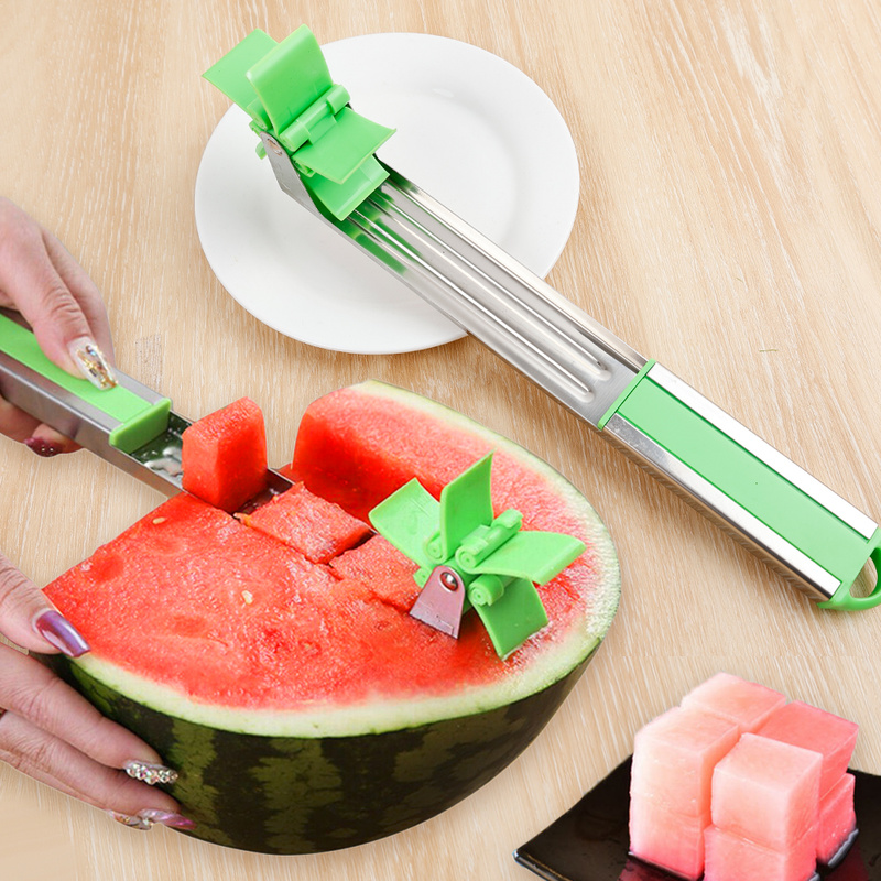 dropship Watermelon Knife Stainless Steel Pinwheel Design Easy To Cut Watermelon Slices Kitchen Gadgets Salad Fruit Slicing Knife Tool