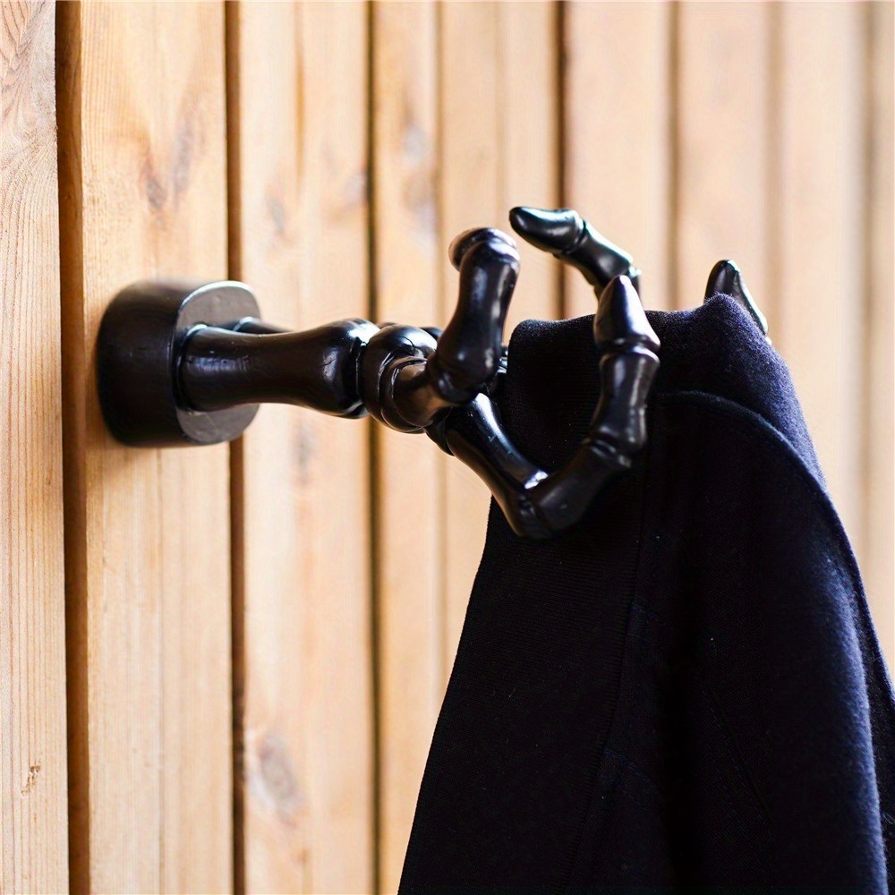 dropship 1pc Gothic Ghost Hand Wall Hook; Demon Hand Sculpture Hook; Wall Hanging Hook; Halloween Decoration Props For Living Room; Home Decor