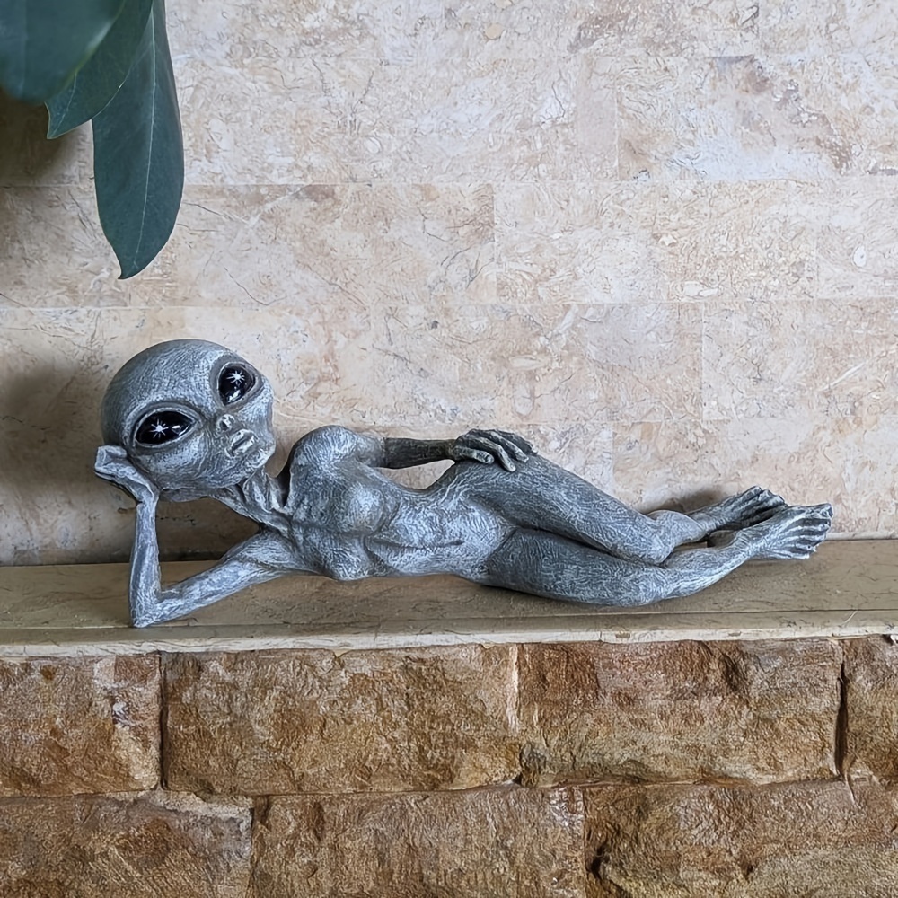 dropship 1pc Alien Resin Statues Figurine; Halloween Creative Statues; Home Decor Garden Decoration