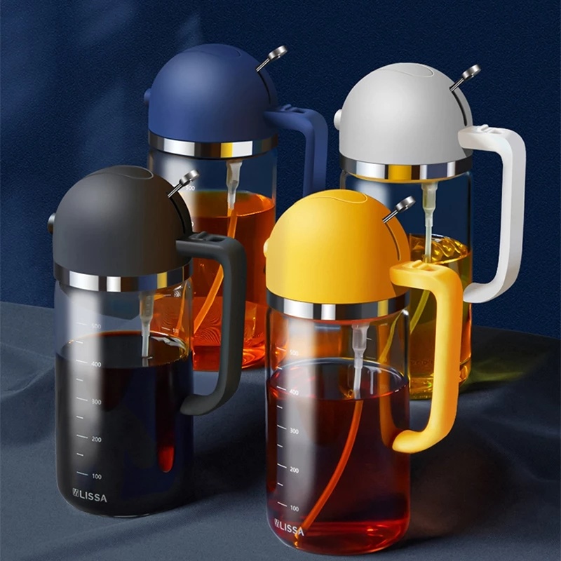 dropship 1pc 2-in-1 Oil Bottle Spray And Automatically Open Pour Olive Oil Gravy Boats Grill Sprayer Leak-proof Nozzle BBQ Kitchen Accessories