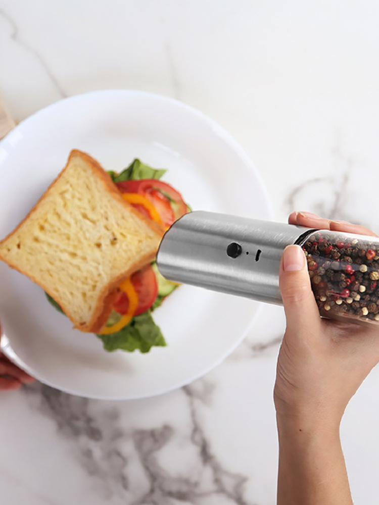 dropship Electric Pepper Grinder 3W Handheld Automatic Pepper Mill USB Charging Pepper and Salt Grinder Electric Spice Grinder with