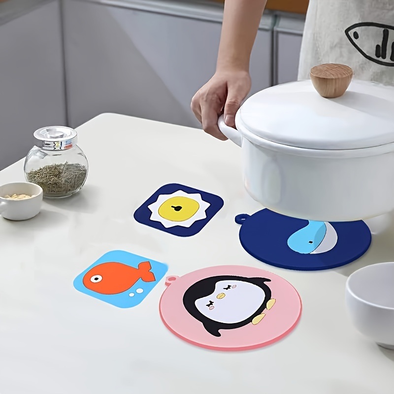 dropship Cartoon Animal Silicone Trivet Set (4pcs Set; 2 Of 6in & 2 Of 3.35in) Heat Resistant & Waterproof Kitchen Coasters; Hot Dish Pads; Cooking & Serving Accessories