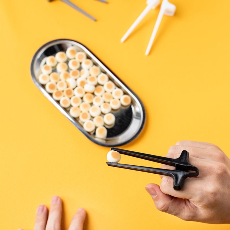 dropship Finger Chopsticks for Gamer Gaming Snack Clips Plastic Chopstick Snack Food Finger Tongs Lazy Artifact Assistant Finger Tool