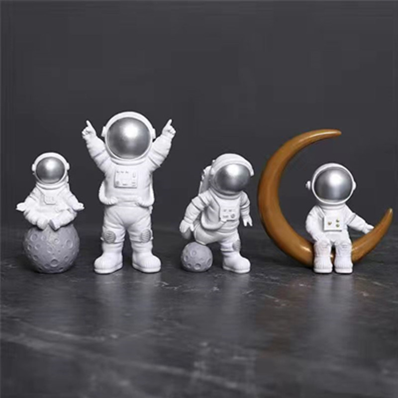 dropship 4pcs Small Creative Astronaut Ornaments; Desktop Ornaments; TV Cabinet Ornaments