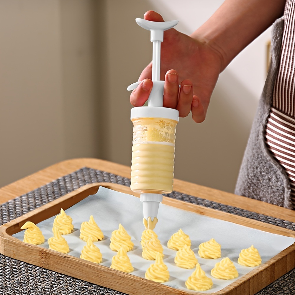 dropship 8pcs Cake Decoration Kit; Cake Decorating Pen With Piping Nozzles; Baking Tools; Kitchen Gadget