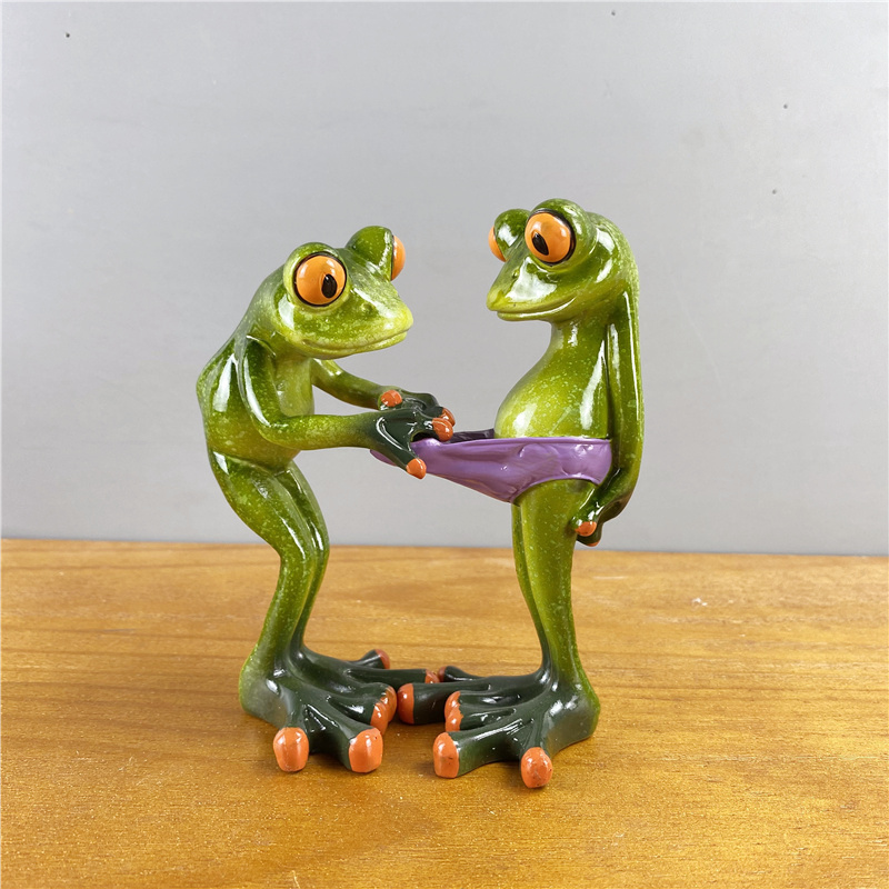 dropship NORTHEUINS Resin Leggy Couple Frog Figurine Modern Creative Wedding Animal Statue for Interior Home Desktop Decor Accessories