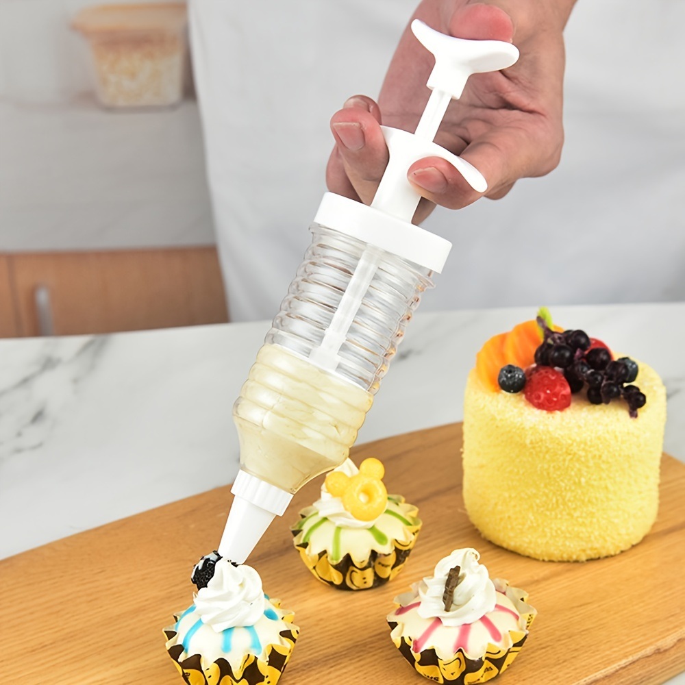 dropship 8pcs Cake Decoration Kit; Cake Decorating Pen With Piping Nozzles; Baking Tools; Kitchen Gadget
