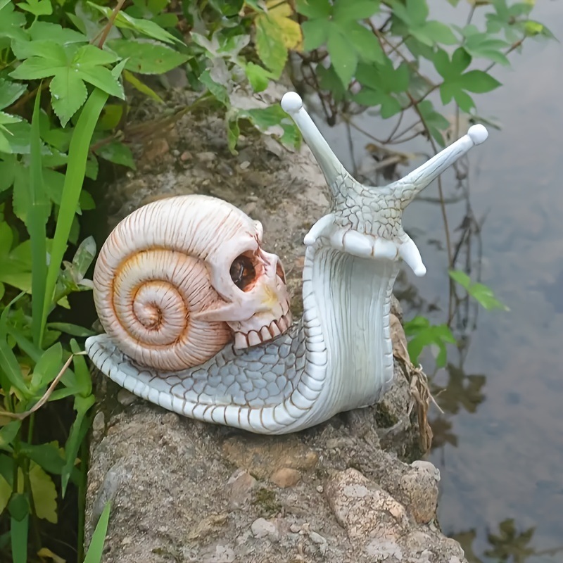 dropship 1pc Resin Snail Skull Statue, Snail Garden Animal Sculpture, Halloween Skull And Snail Indoor Outdoor Patio Lawn Courtyard Decoration Home Deor