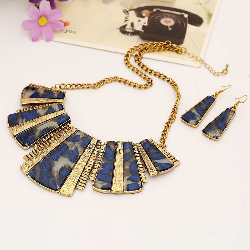 dropship A set of Leopard Print Jewelry Set Chunky Pendant Necklace & Dangle Earrings Punk Style Popular Accessories