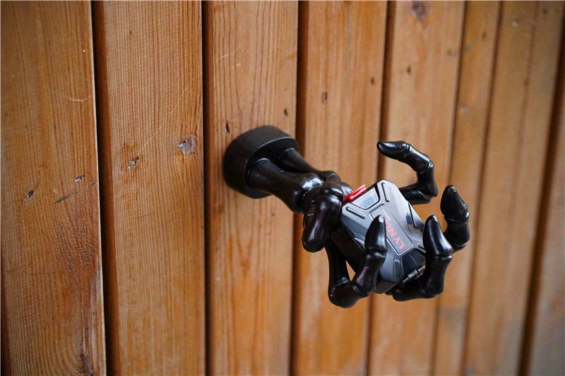 dropship 1pc Gothic Ghost Hand Wall Hook; Demon Hand Sculpture Hook; Wall Hanging Hook; Halloween Decoration Props For Living Room; Home Decor