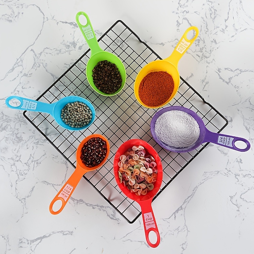 dropship Set 12 Pieces Plastic Measuring Cup Measuring Spoon Set With Scale Color Kitchen Baking Tools Flour Milk Powder Coffee Measuring