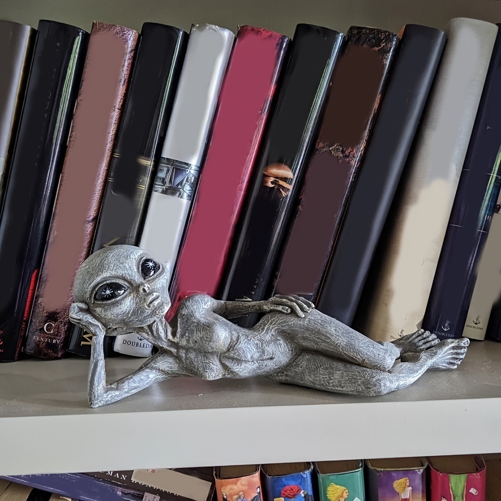 dropship 1pc Alien Resin Statues Figurine; Halloween Creative Statues; Home Decor Garden Decoration