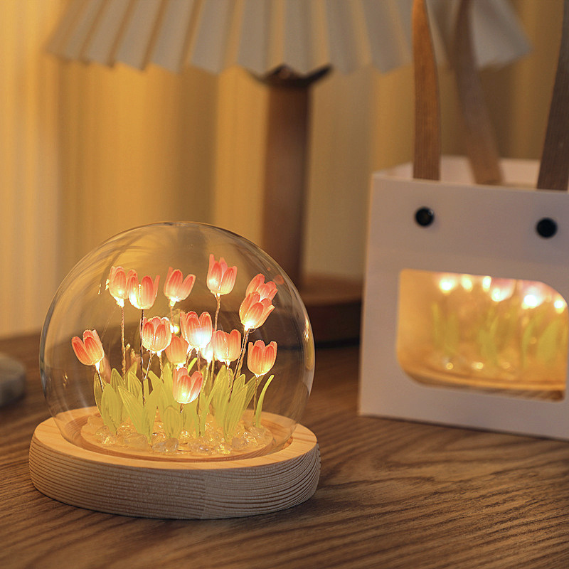 dropship 1pc Tulips Gifts For Women Flower Gifts For Her Gifts For Women Birthday Xmas Gift For Mom; Artificial Decor In Glass Dome With Led Light Night Light; Women Gifts For Her; Mom