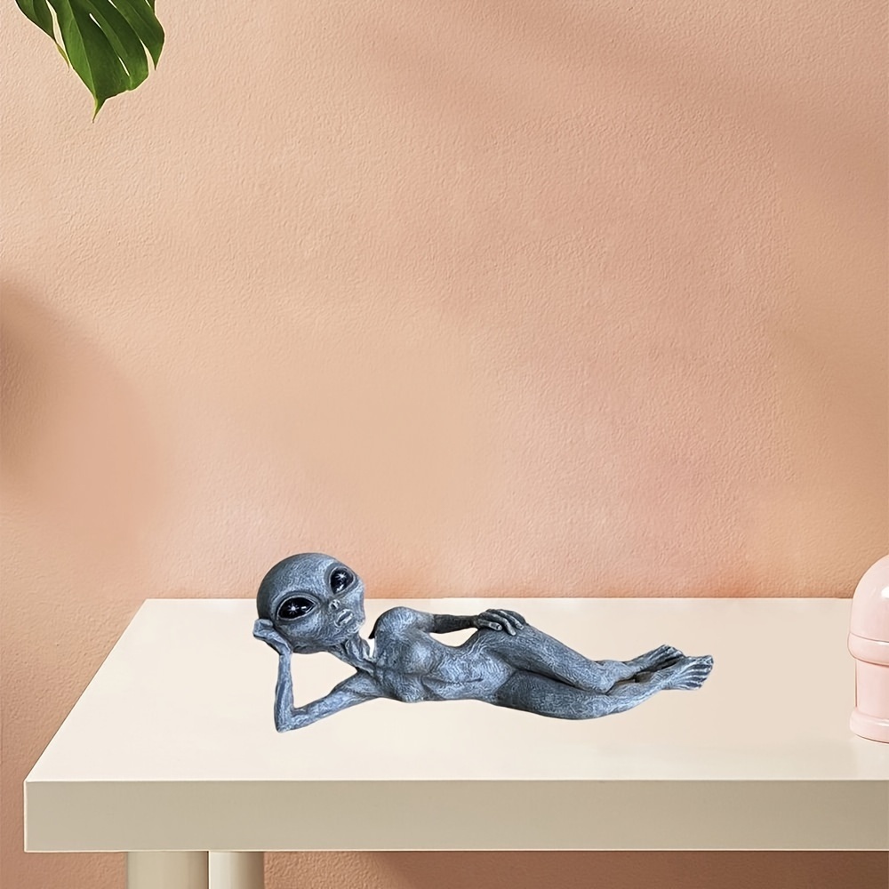 dropship 1pc Alien Resin Statues Figurine; Halloween Creative Statues; Home Decor Garden Decoration