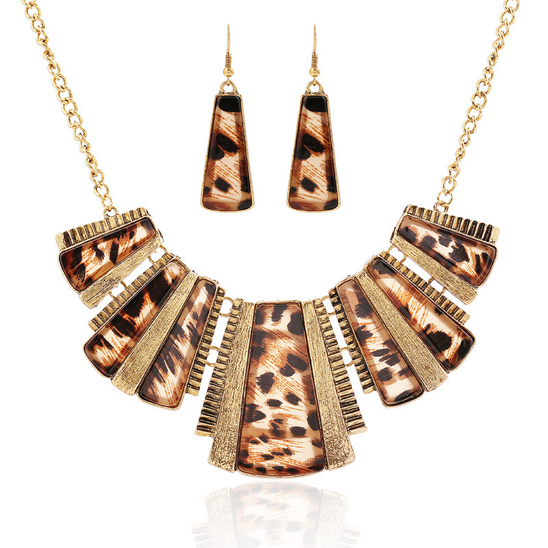 dropship A set of Leopard Print Jewelry Set Chunky Pendant Necklace & Dangle Earrings Punk Style Popular Accessories