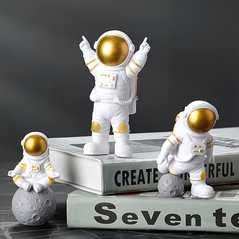 dropship 4pcs Small Creative Astronaut Ornaments; Desktop Ornaments; TV Cabinet Ornaments