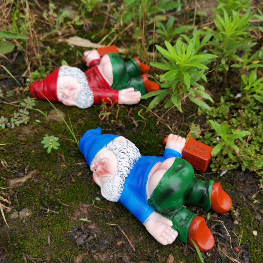 dropship 1pc Drunken Garden Gnome Statue; 5.91inch Resin Garden Gnome Crafts; Garden Decoration; Creative Garden Statue Decor; Weatherproof Funny Garden Gnome Ornament For Outdoor Indoor