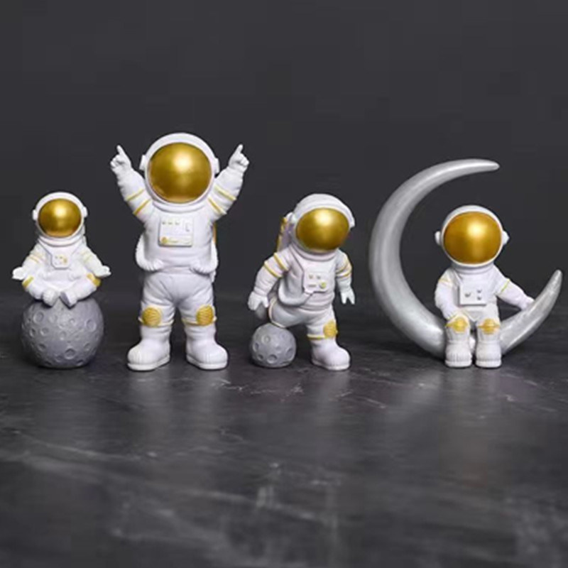 dropship 4pcs Small Creative Astronaut Ornaments; Desktop Ornaments; TV Cabinet Ornaments