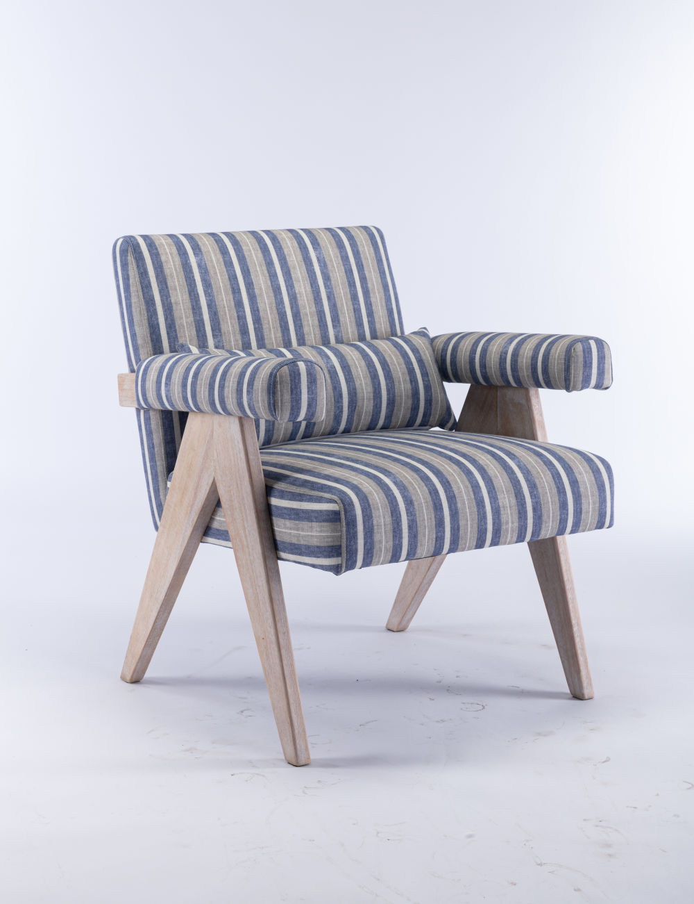 dropship Accent chair, KD rubber wood legs with black finish. Fabric cover the seat. With a cushion.Blue Stripe